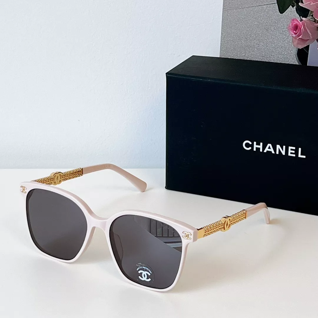 Unique 4697 Chanel AAA Quality Sunglasses