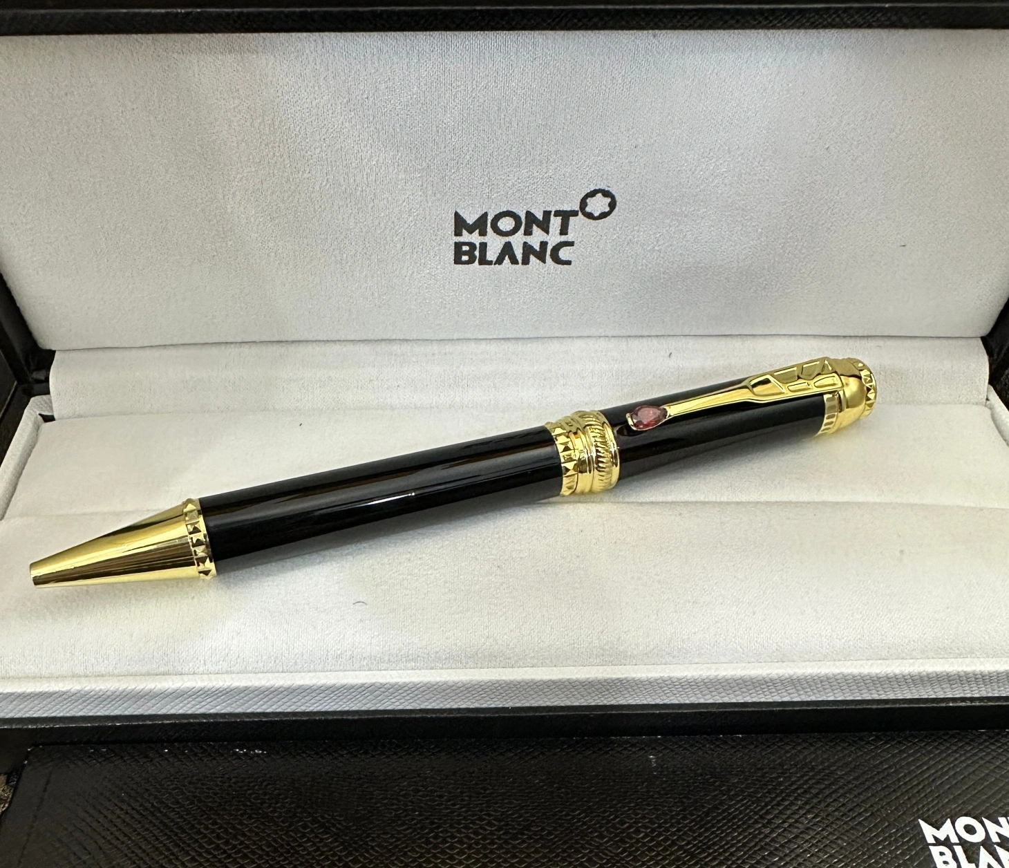 Unique 4728 Montblanc Pen