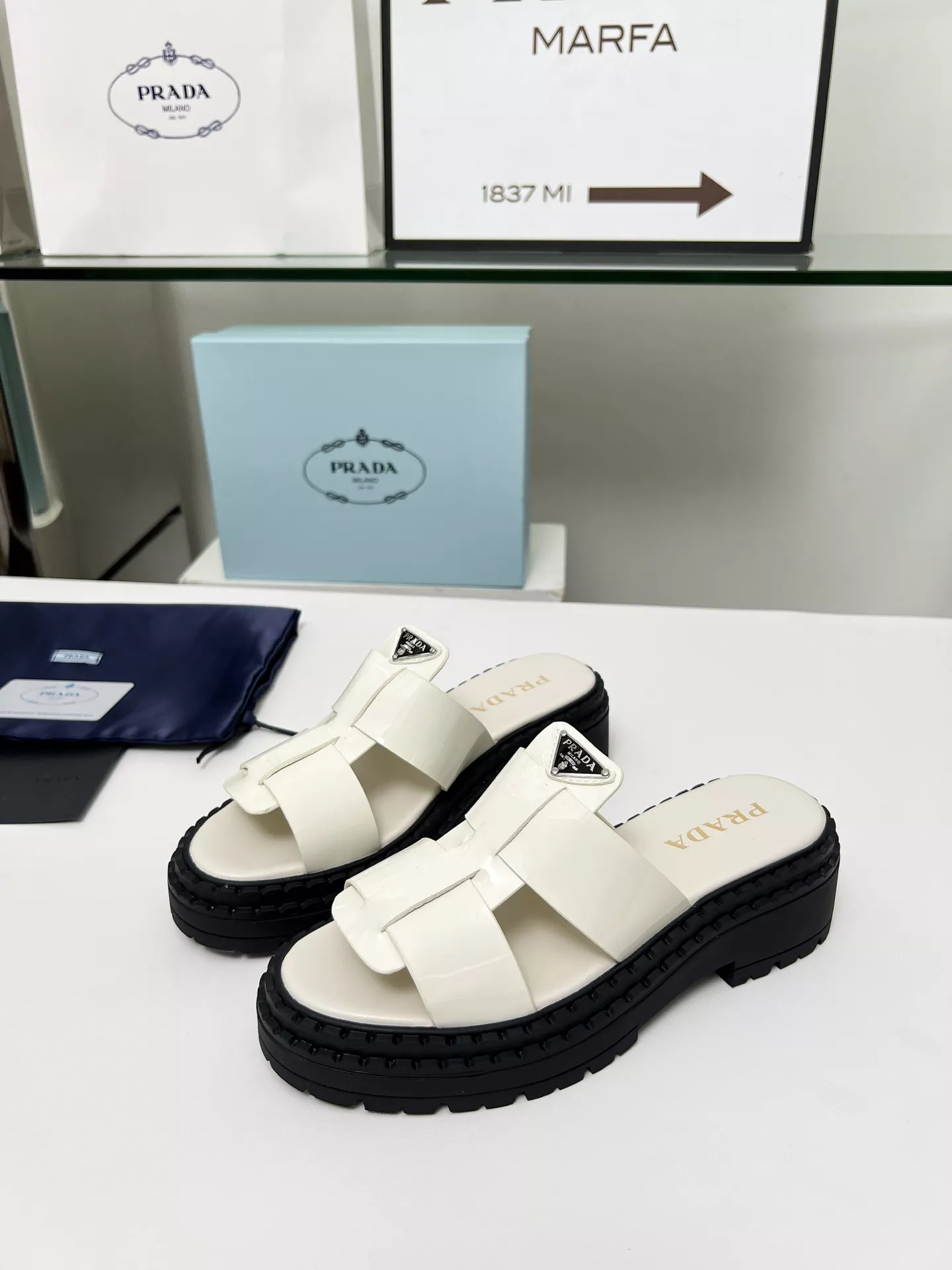 Unique 4808 Prada Slippers For Women