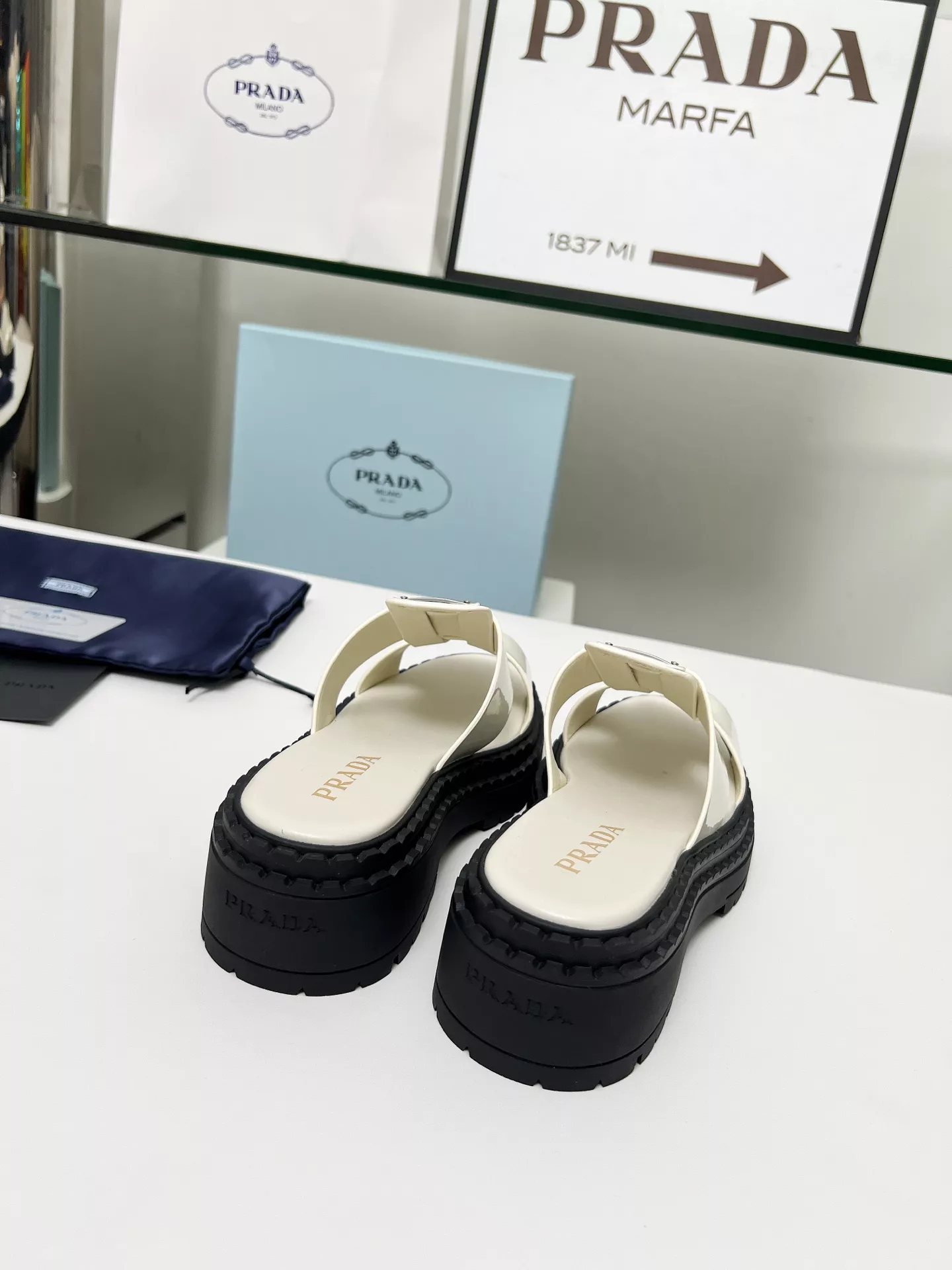Unique 4808 Prada Slippers For Women