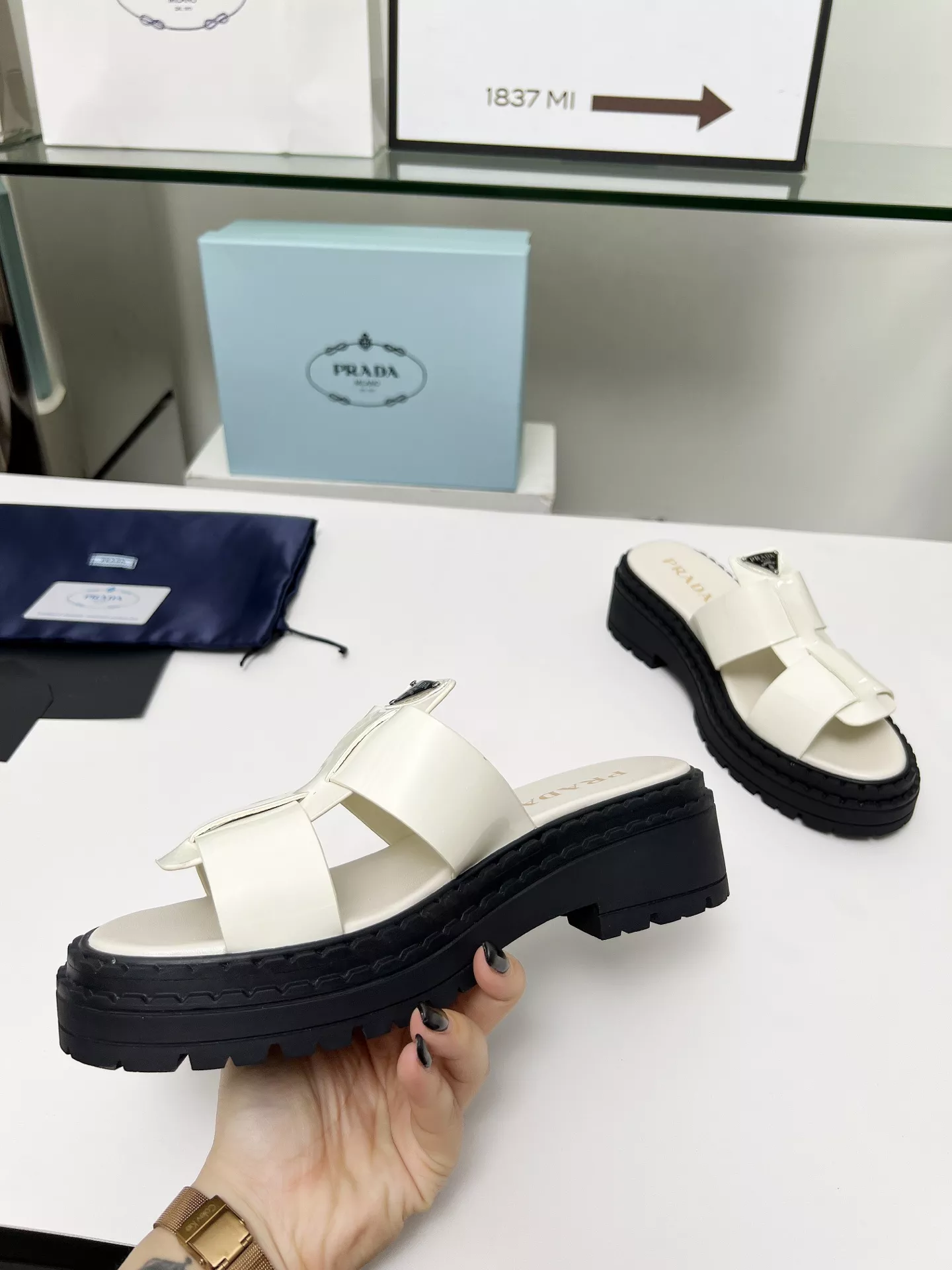 Unique 4808 Prada Slippers For Women