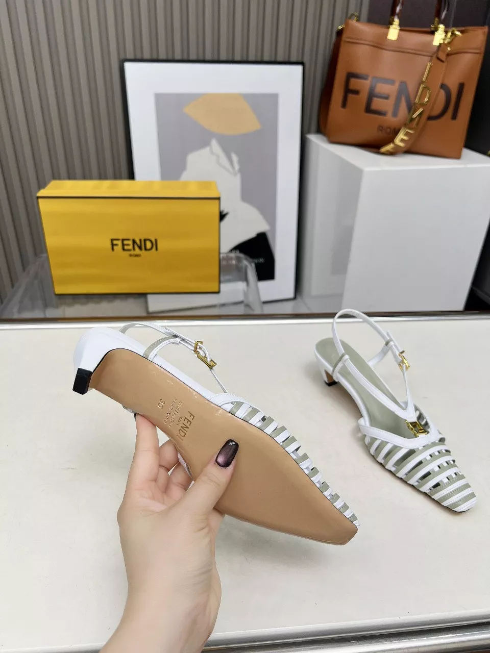 Unique 4857 Fendi Sandal For Women