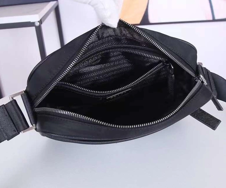 Unique 486 Prada AAA Man Messenger Bags