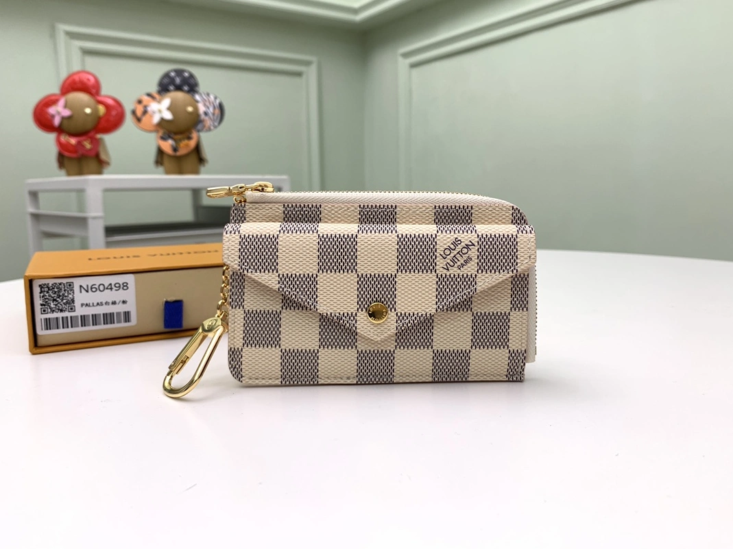 Unique 4870 Louis Vuitton AAA Quality Card Case For Women