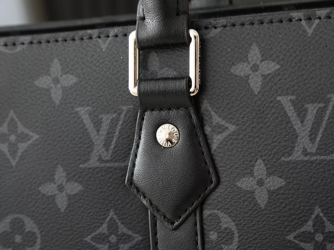 Unique 4926 Louis Vuitton AAA Man Handbags