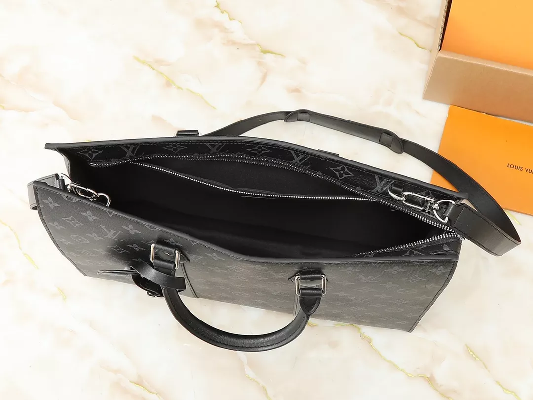 Unique 4926 Louis Vuitton AAA Man Handbags
