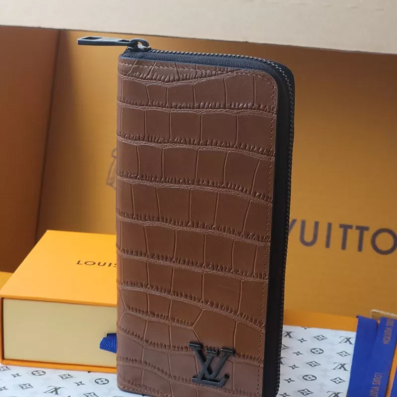 Unique 4964 Louis Vuitton AAA Quality Wallets For Men