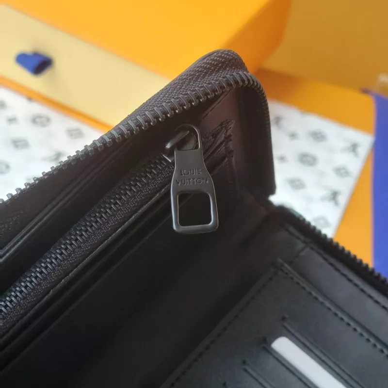 Unique 4964 Louis Vuitton AAA Quality Wallets For Men