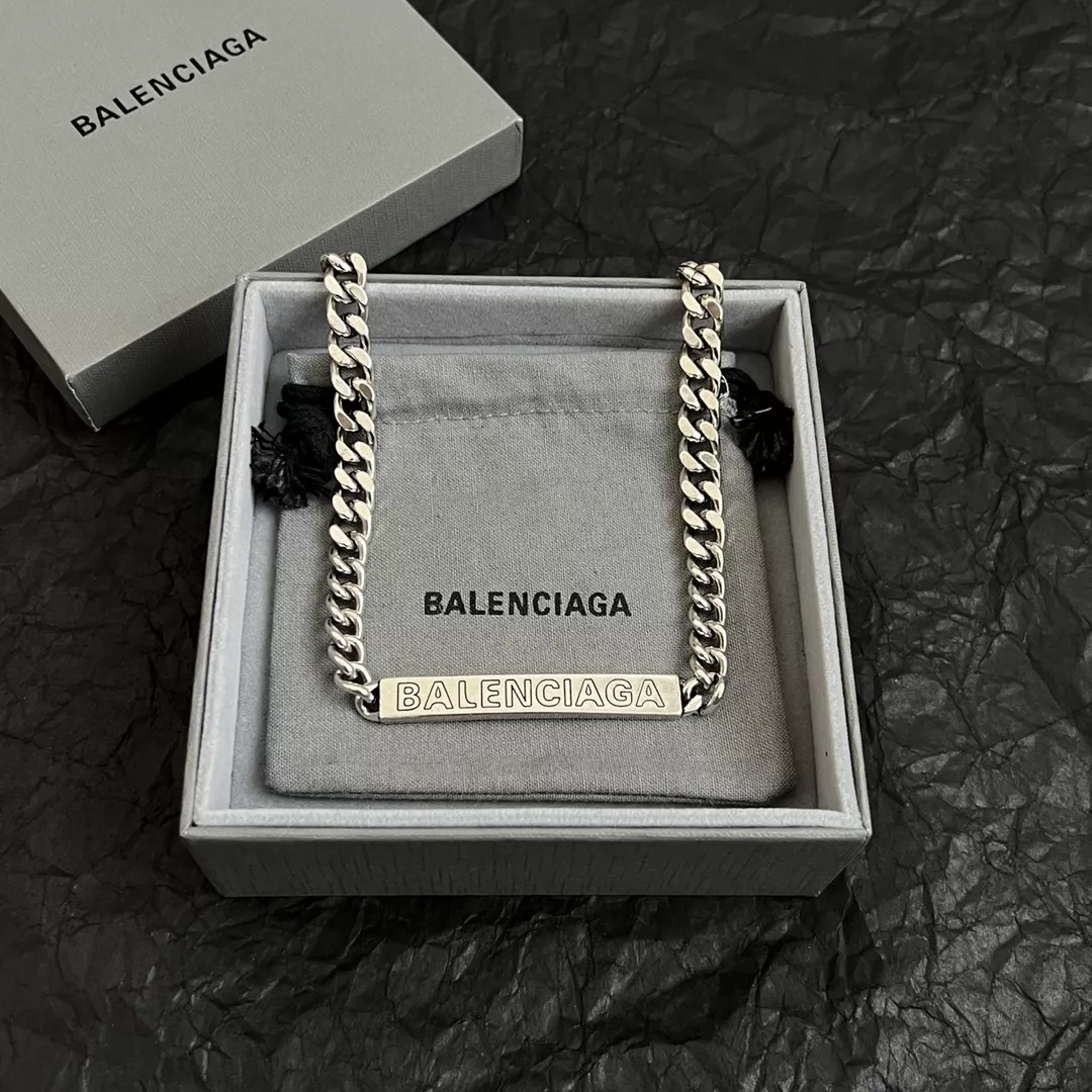 Unique 4982 Balenciaga Necklaces