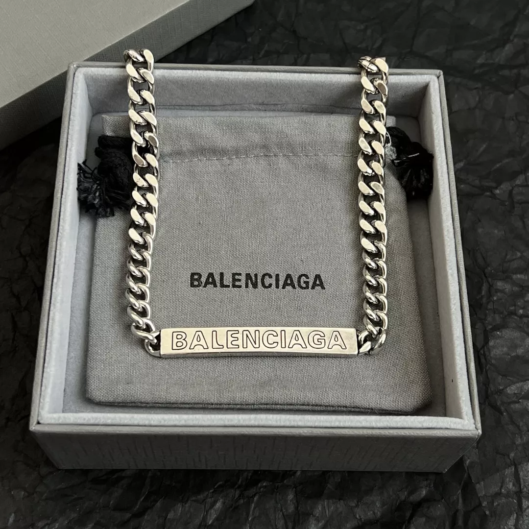Unique 4982 Balenciaga Necklaces