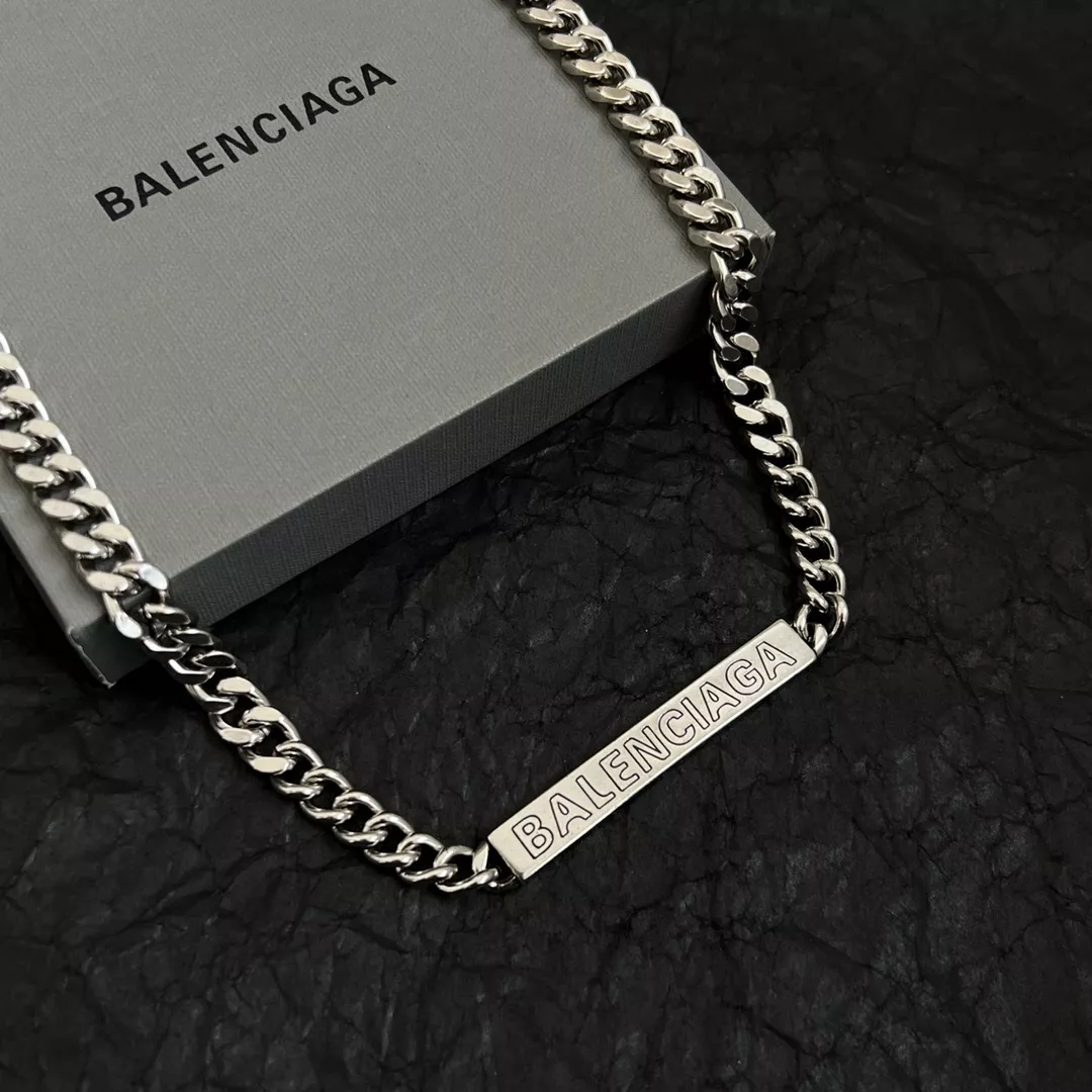 Unique 4982 Balenciaga Necklaces