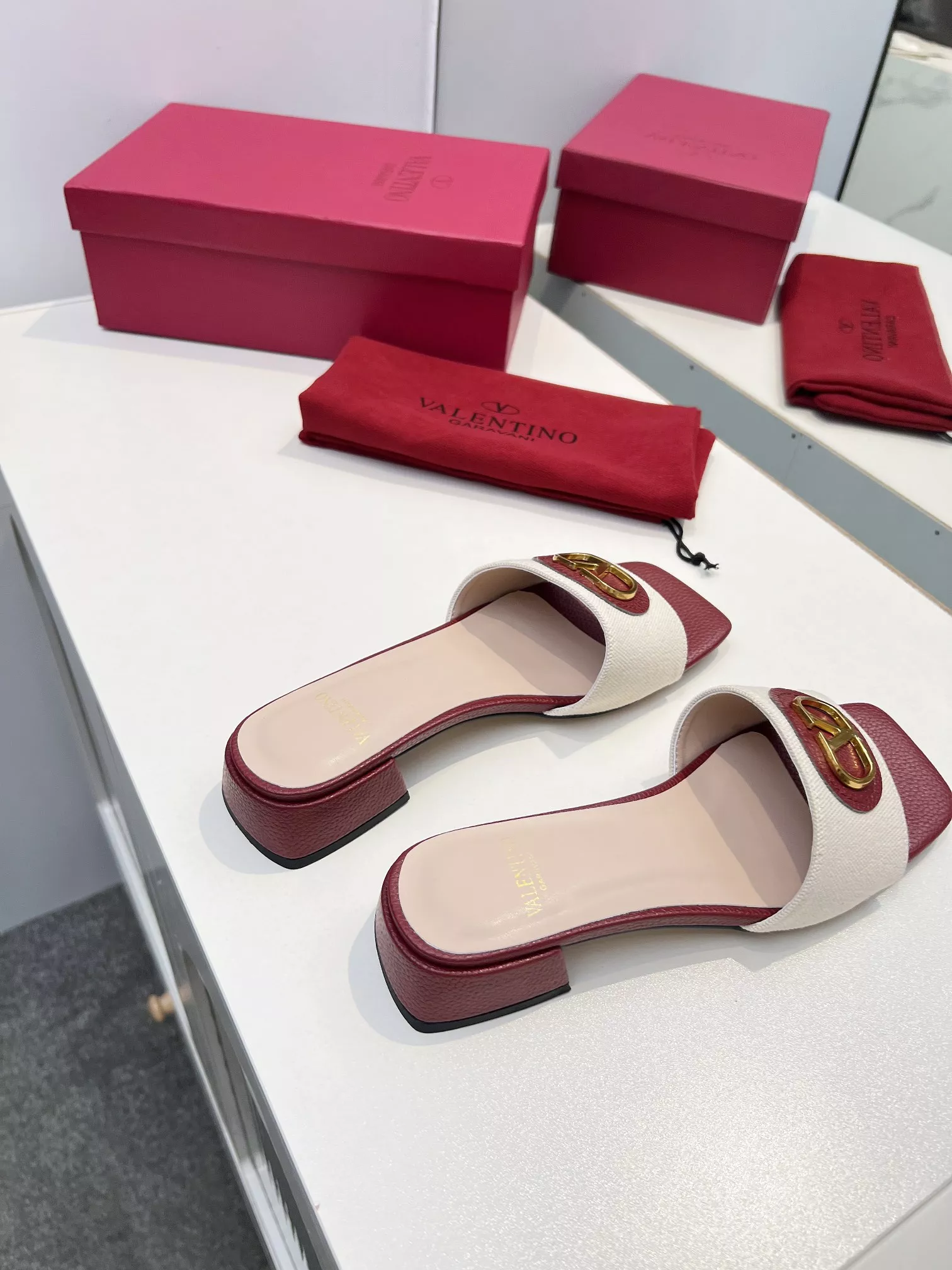 Unique 5015 Valentino Slippers For Women