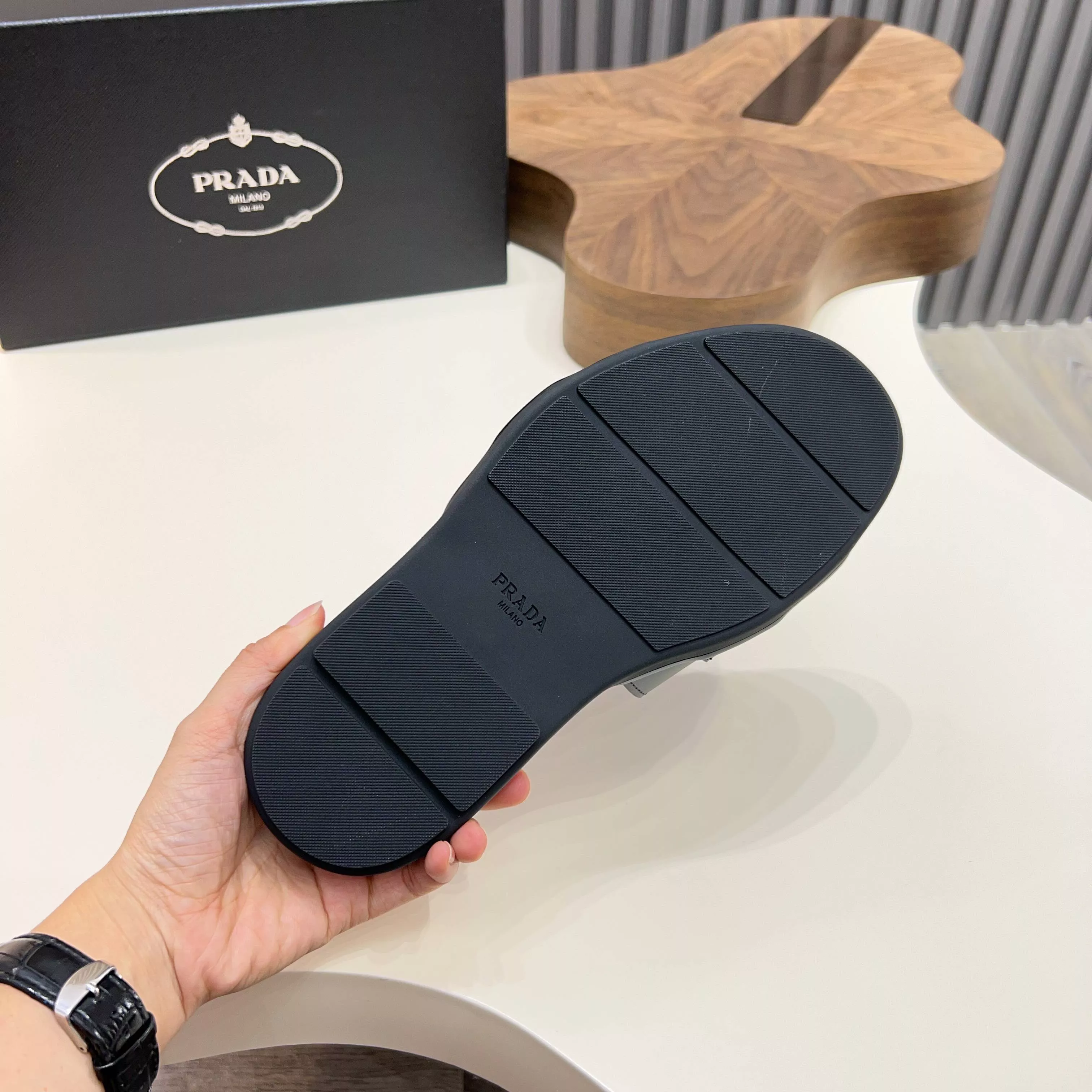 Unique 5102 Prada Slippers For Men