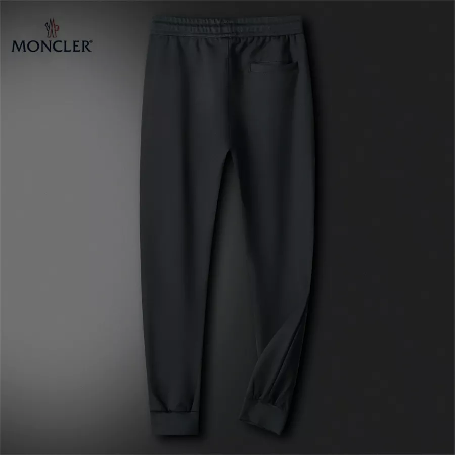 Unique 5211 Moncler Tracksuits Long Sleeved For Men
