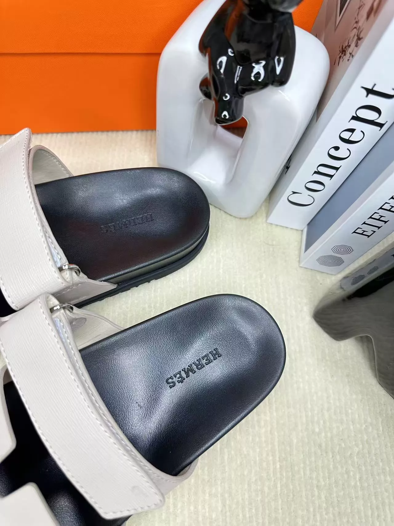 Unique 5310 Hermes Slippers For Men