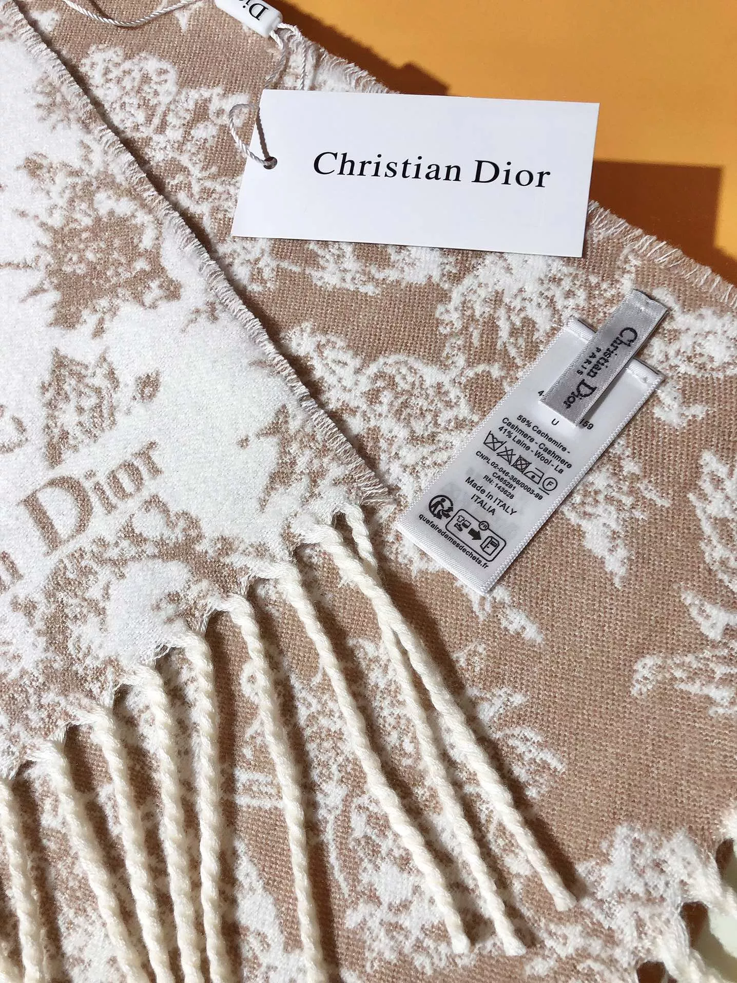 Unique 5400 Christian Dior Scarf For Women