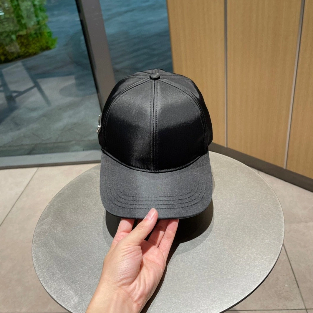 Unique 5488 Prada Caps