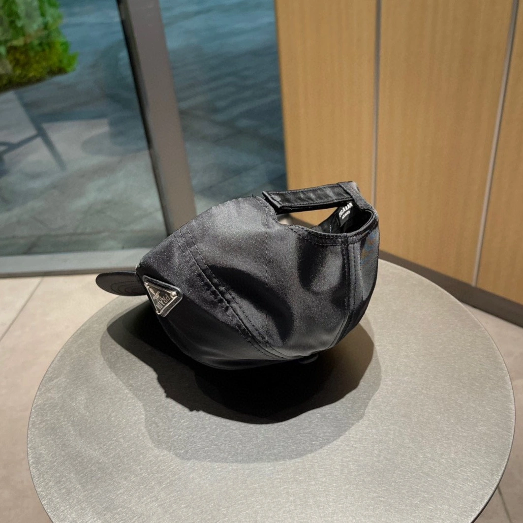 Unique 5488 Prada Caps