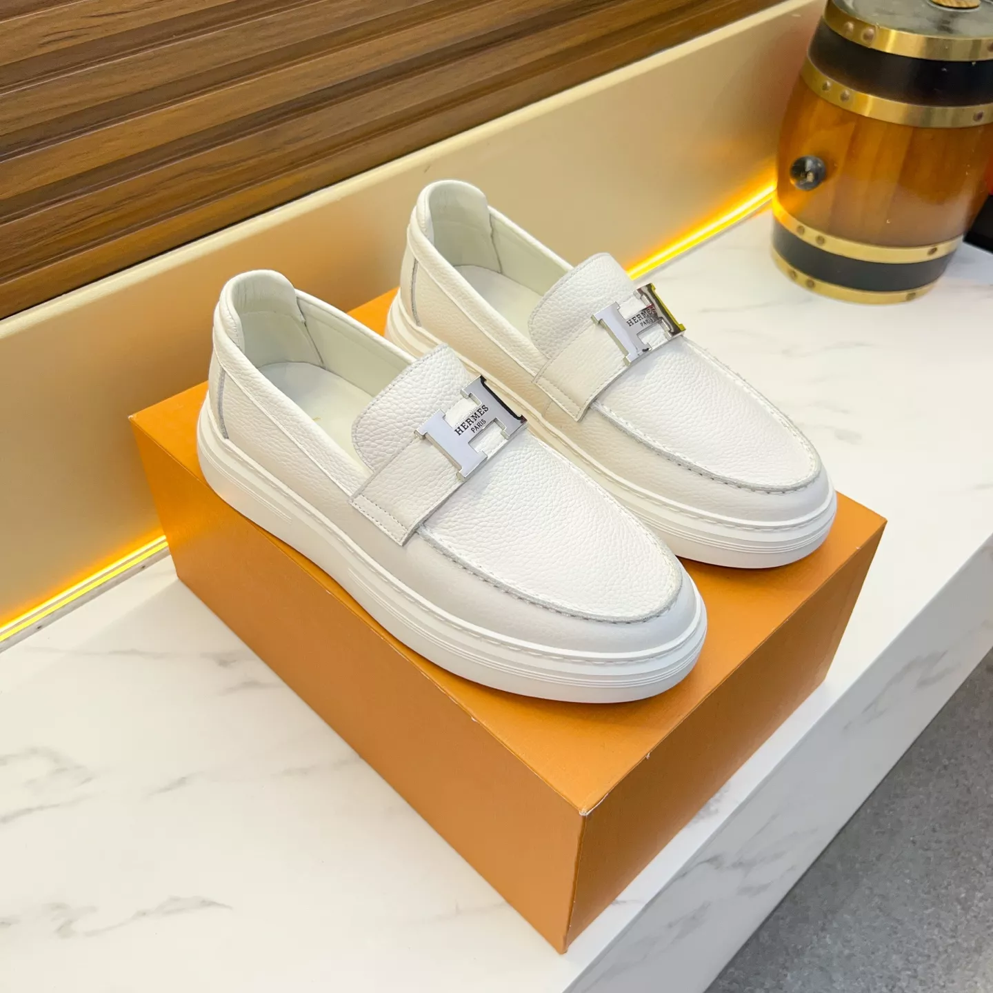 Unique 556 Hermes Casual Shoes For Men