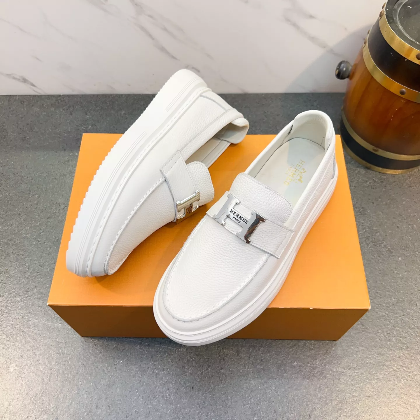 Unique 556 Hermes Casual Shoes For Men
