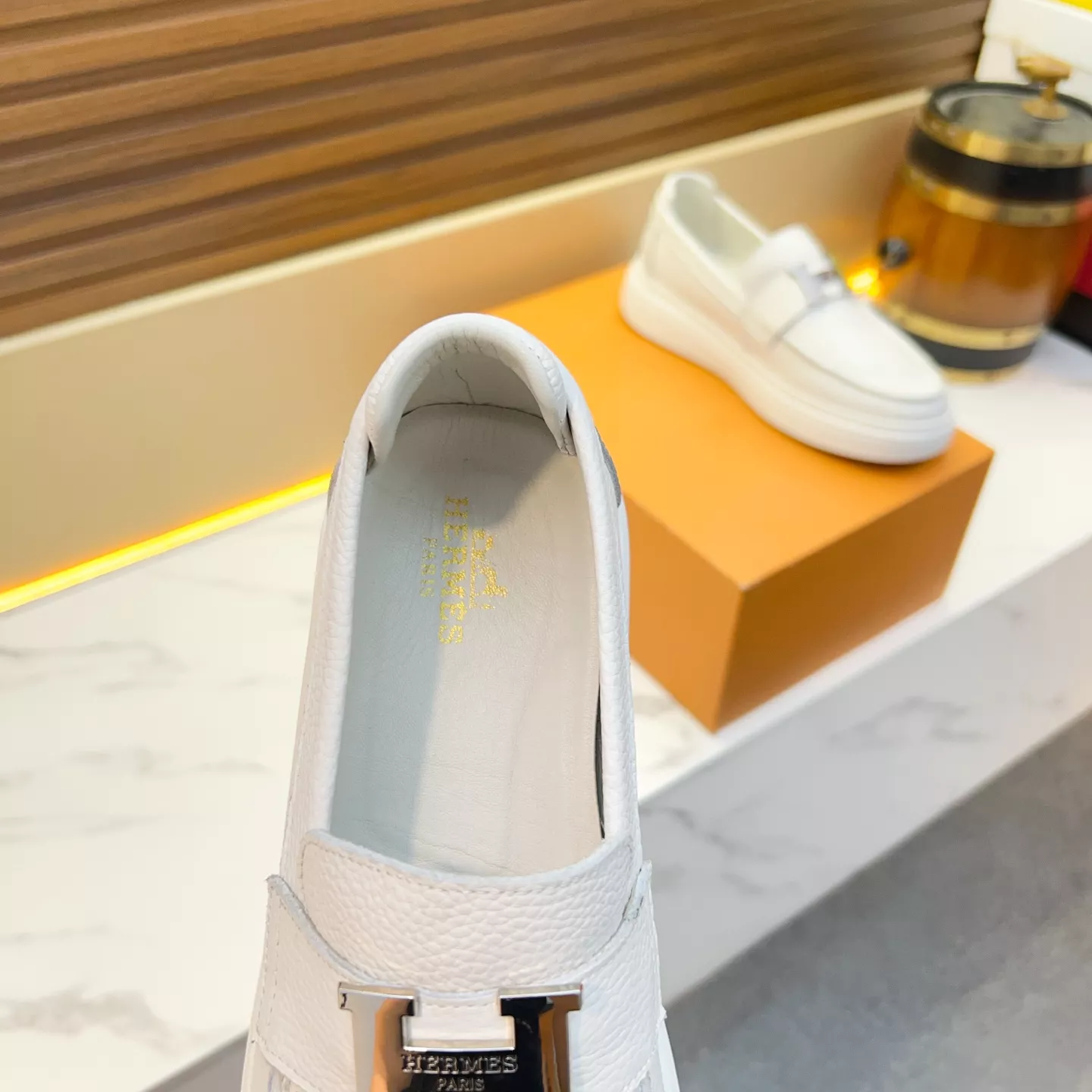 Unique 556 Hermes Casual Shoes For Men