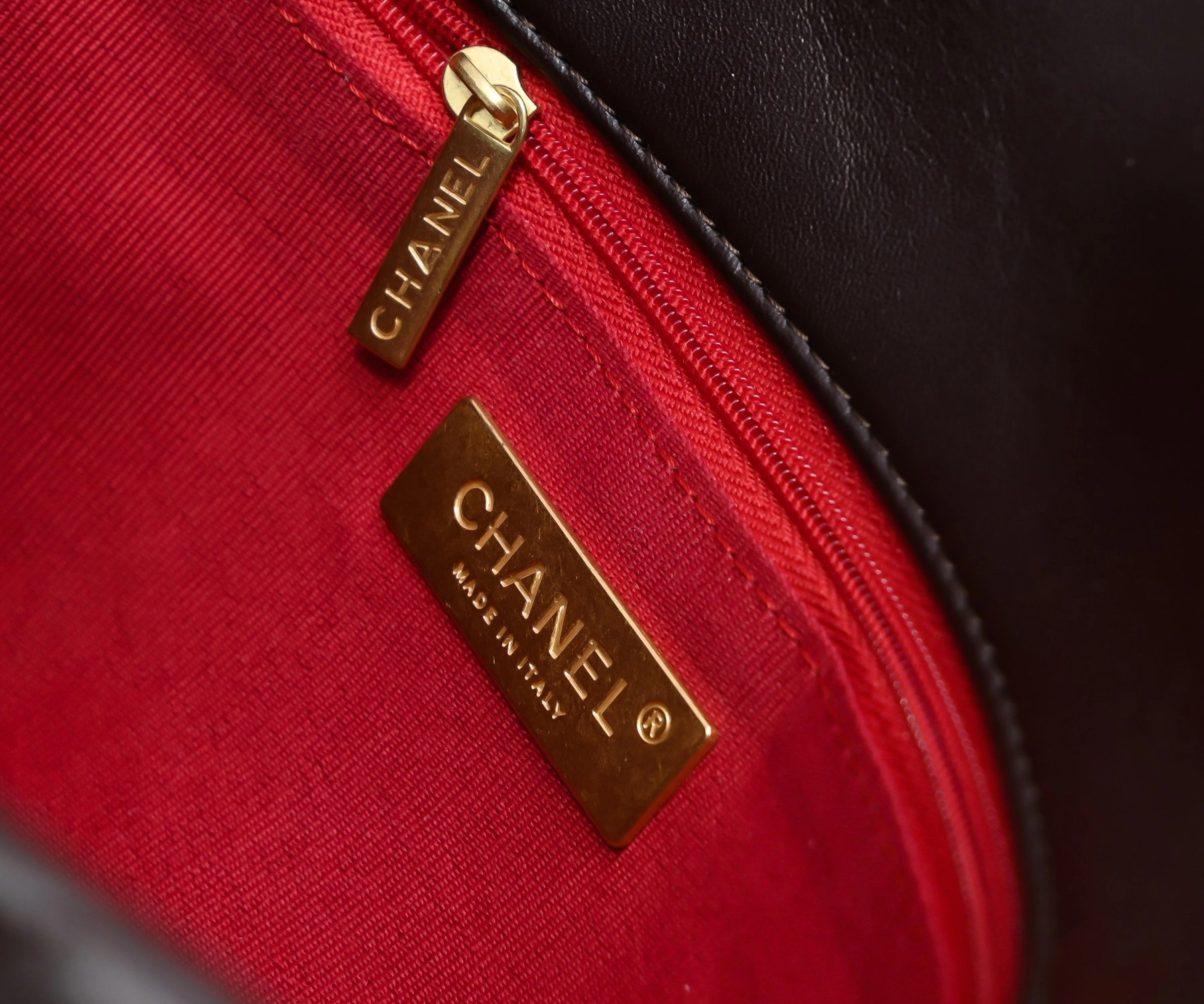 Unique 5819 Chanel AAA Quality Messenger Bags For Women