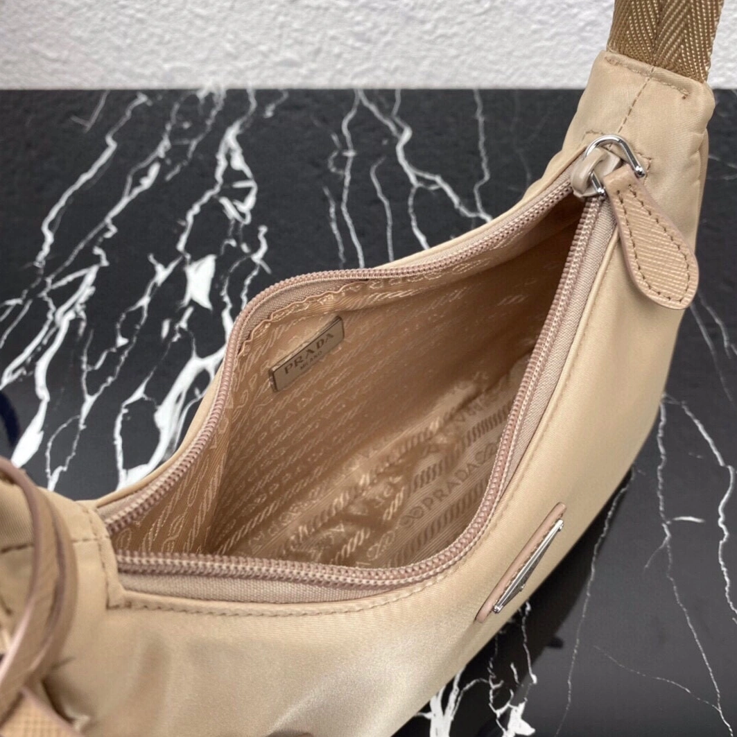 Unique 5843 Prada AAA Quality Shoulder Bags For Women