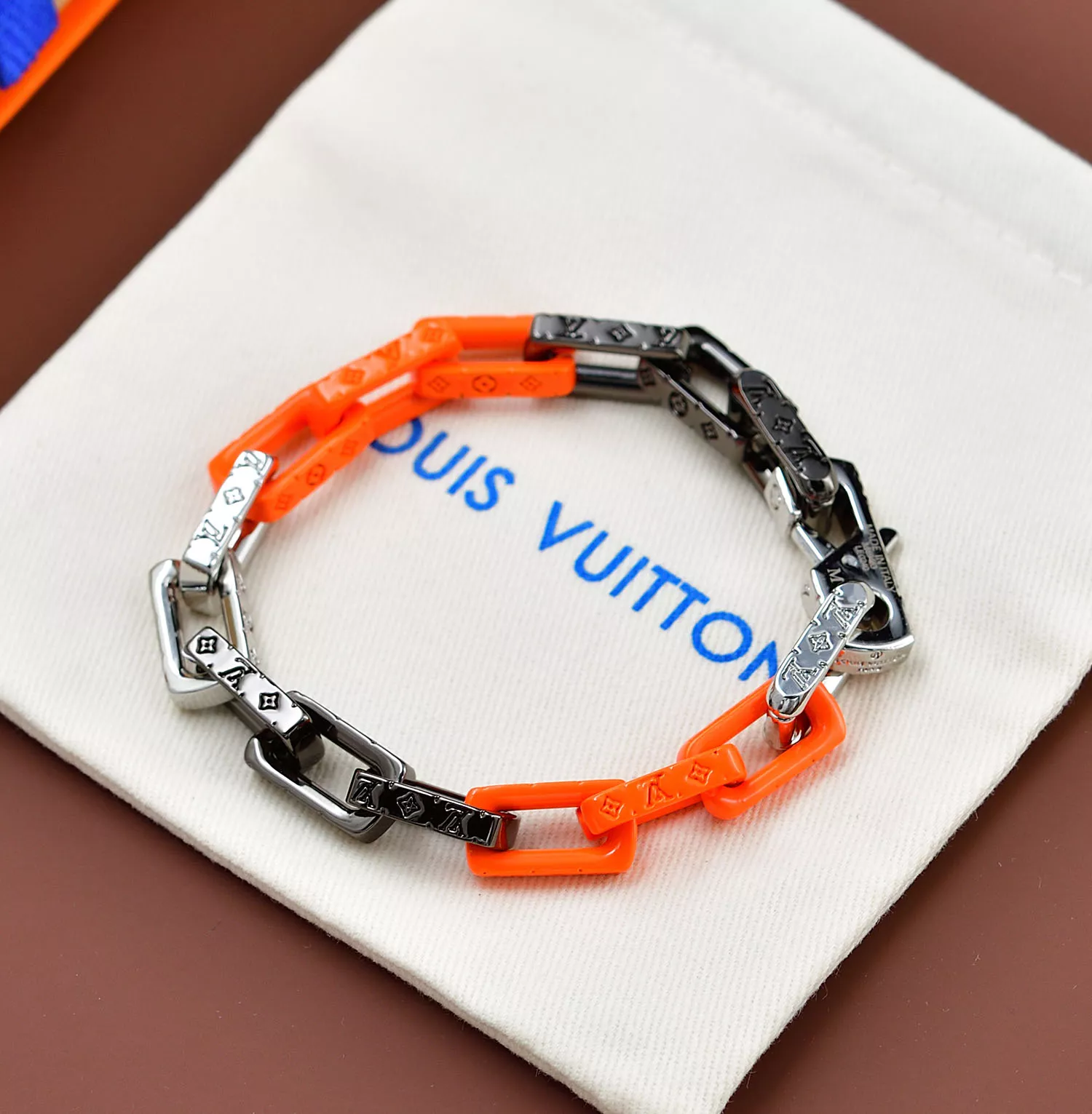Unique 5895 Louis Vuitton LV Bracelets