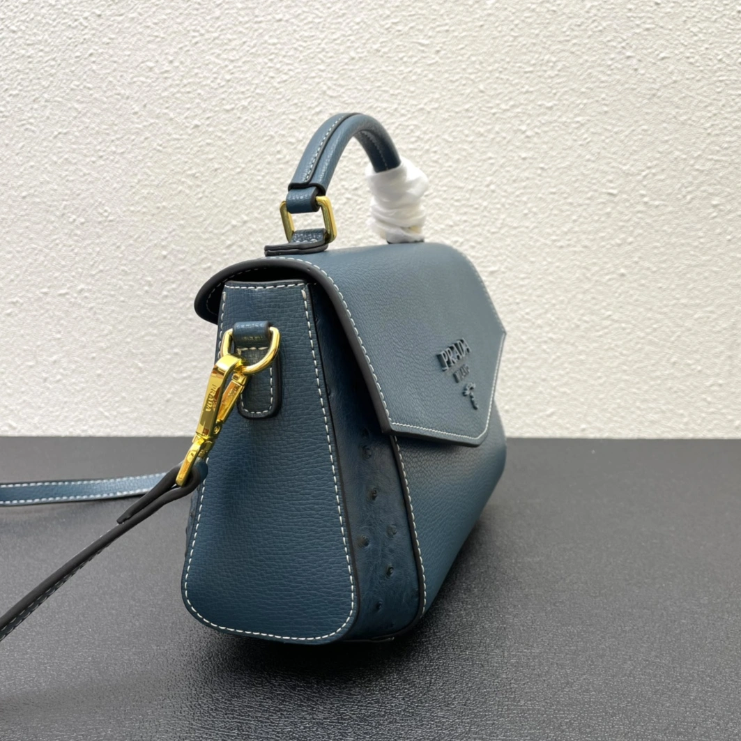 Unique 592 Prada AAA Quality Messenger Bags For Women