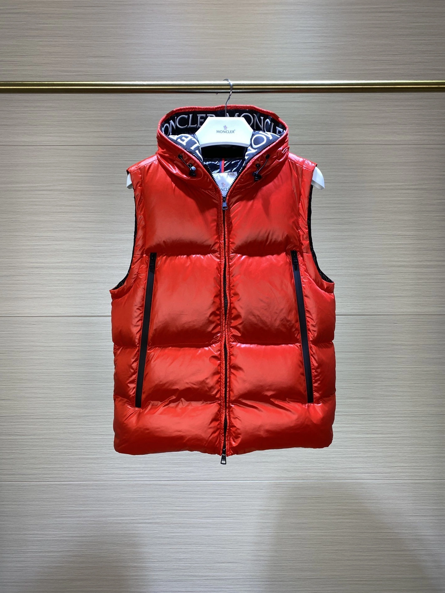 Unique 5935 Moncler Down Feather Coat Sleeveless For Unisex