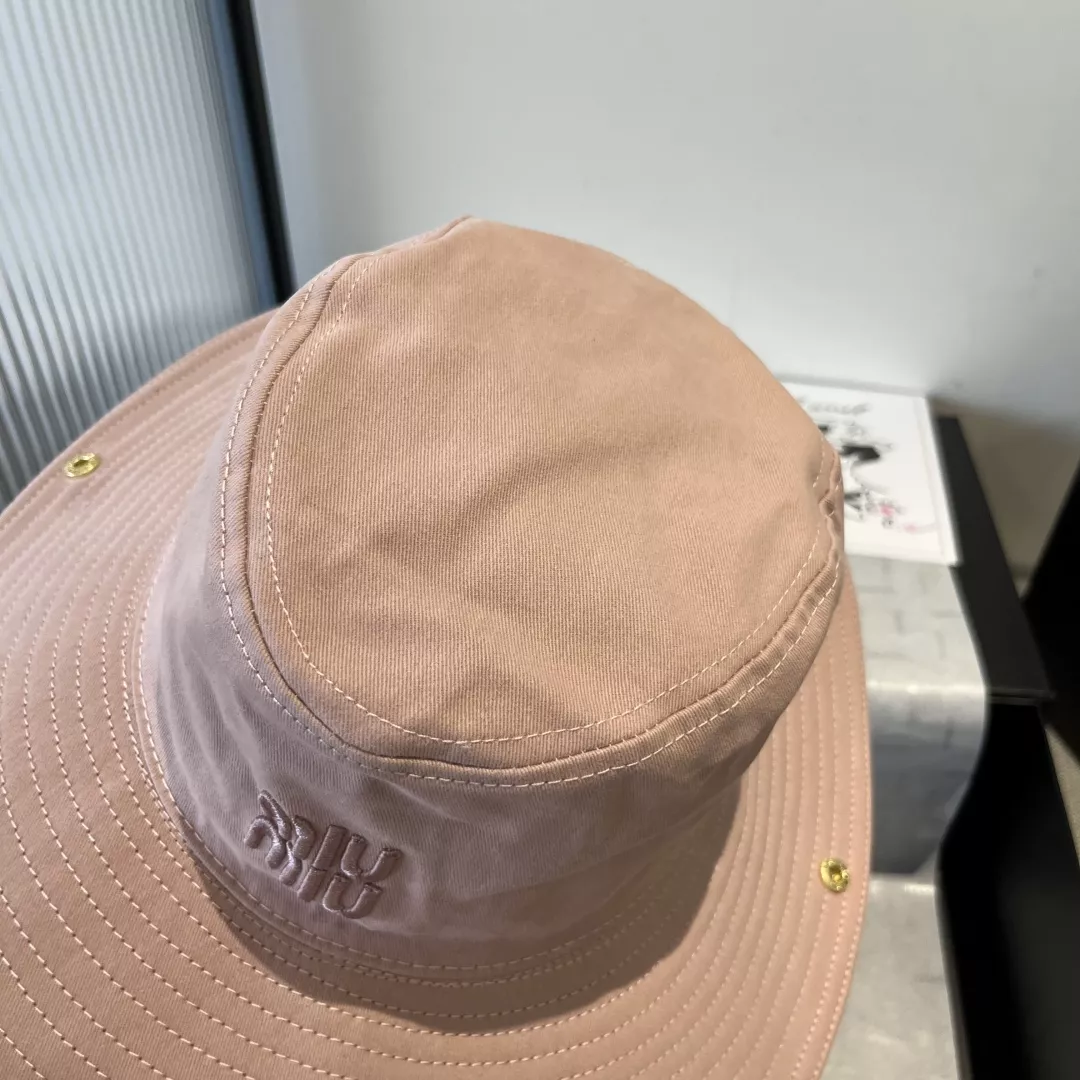 Unique 6106 MIU MIU Caps