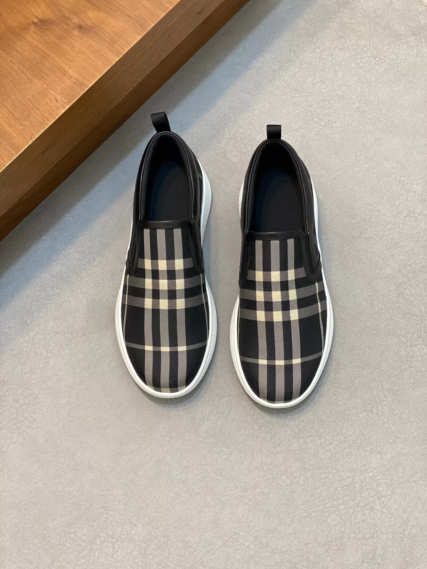 Unique 6368 Burberry Casual Shoes For Men