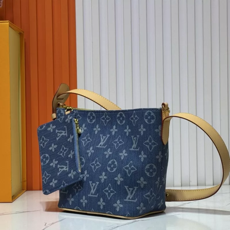 Unique 6499 Louis Vuitton AAA Quality Messenger Bags For Women