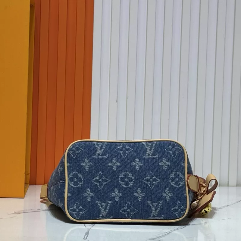 Unique 6499 Louis Vuitton AAA Quality Messenger Bags For Women