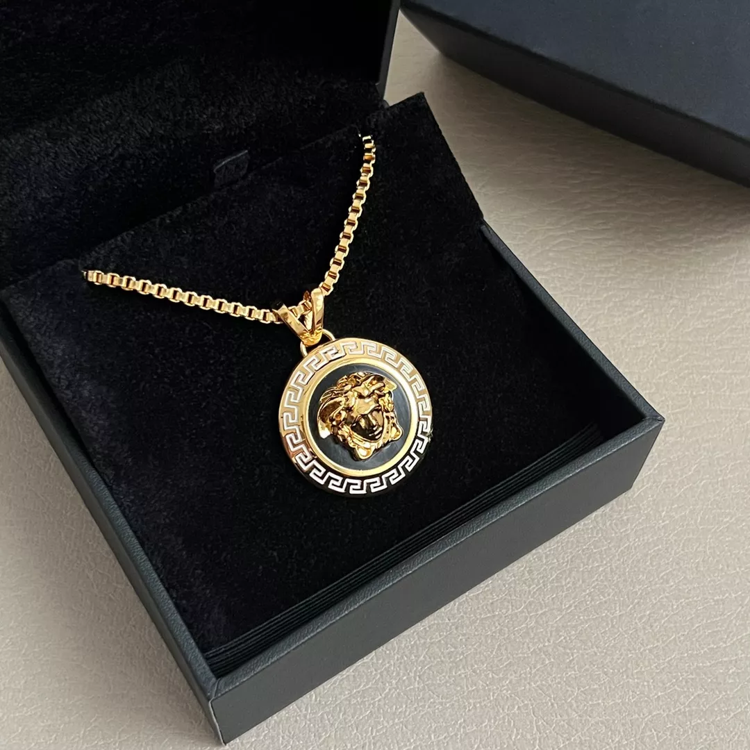 Unique 6504 Versace Necklaces