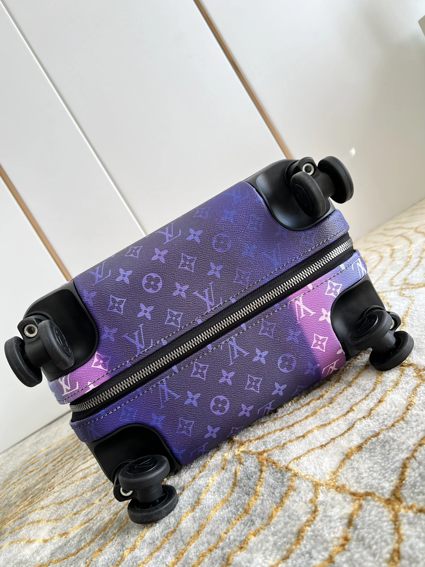 Unique 6706 Louis Vuitton Luggage