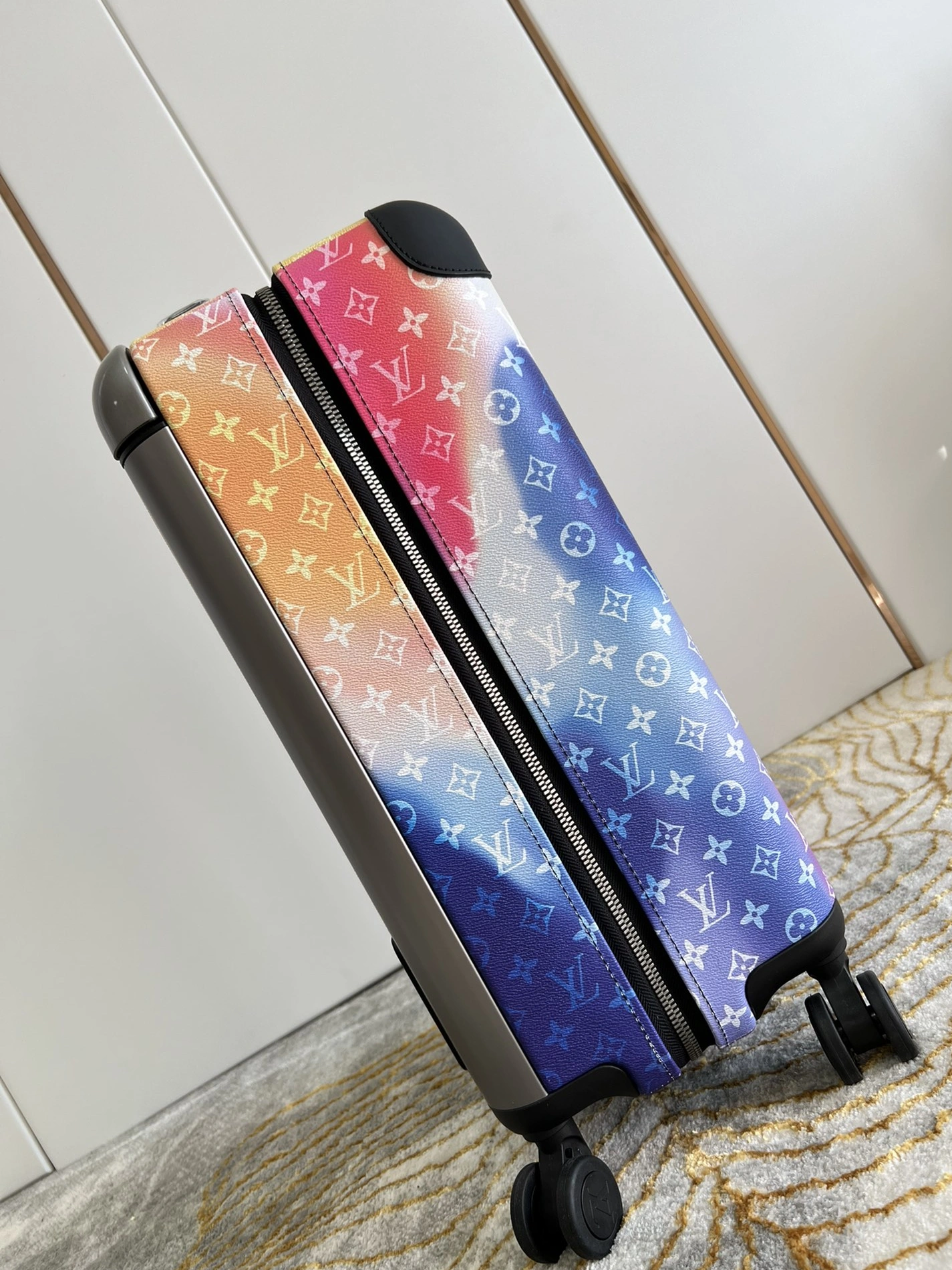 Unique 6706 Louis Vuitton Luggage
