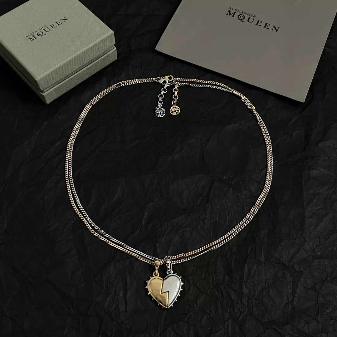 Unique 6737 Alexander McQueen Necklaces