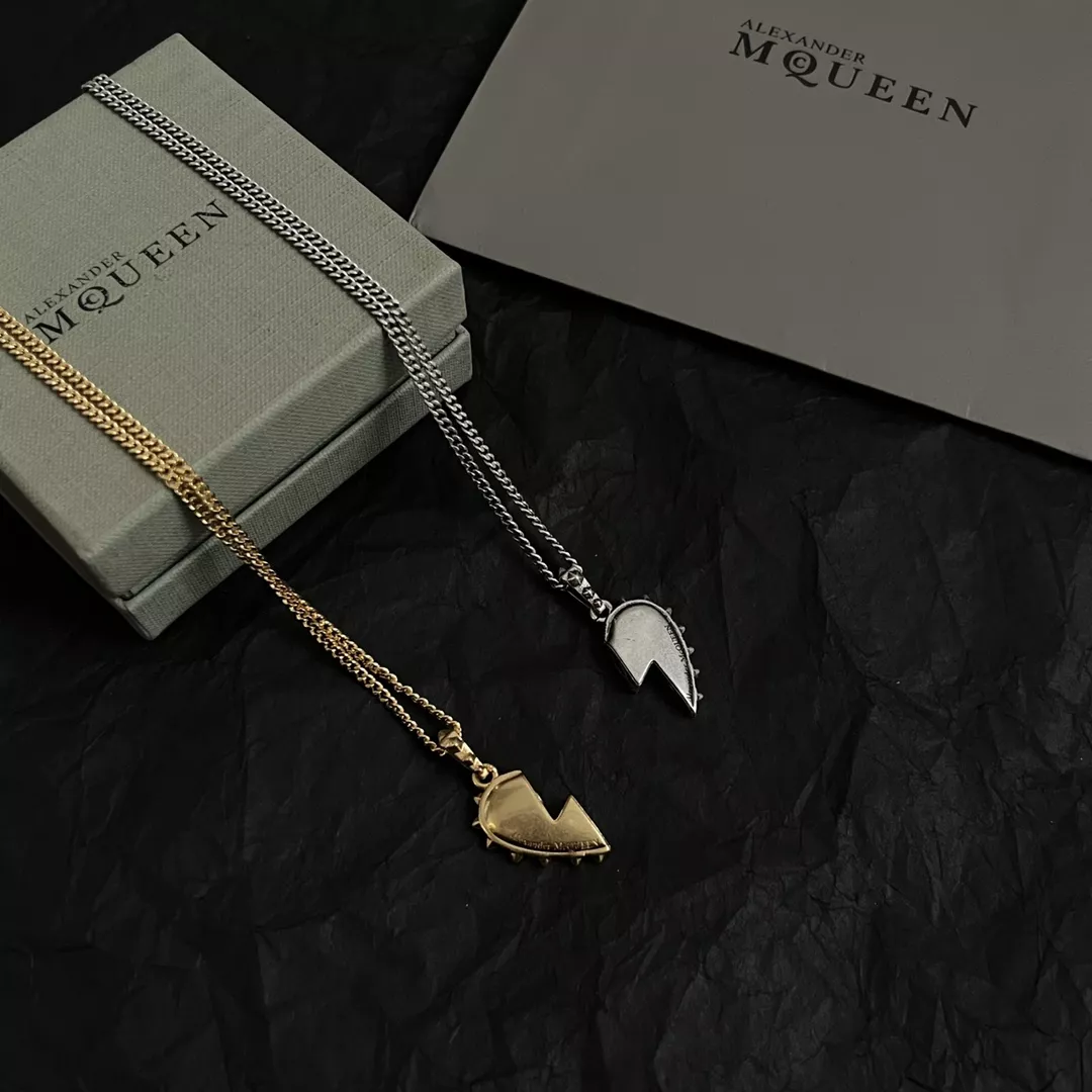 Unique 6737 Alexander McQueen Necklaces