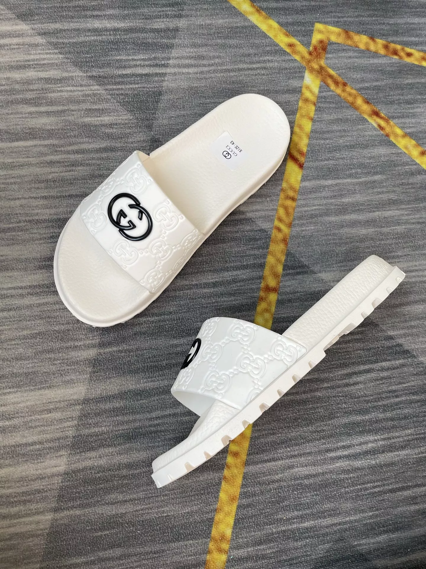 Unique 7080 Gucci Slippers For Men