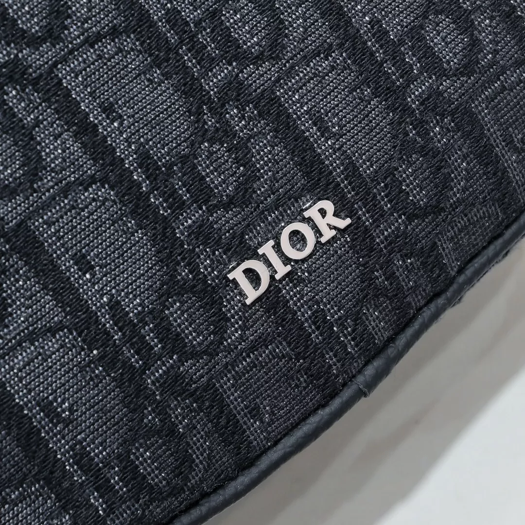 Unique 7139 Christian Dior AAA Man Messenger Bags