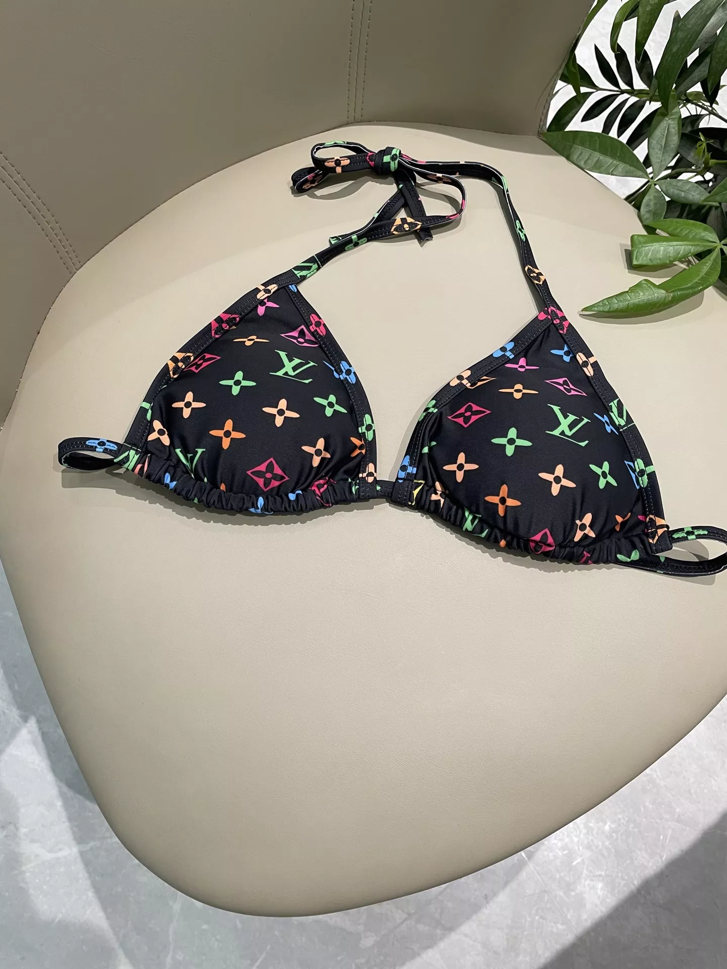 Unique 7186 Louis Vuitton LV Bathing Suits For Women