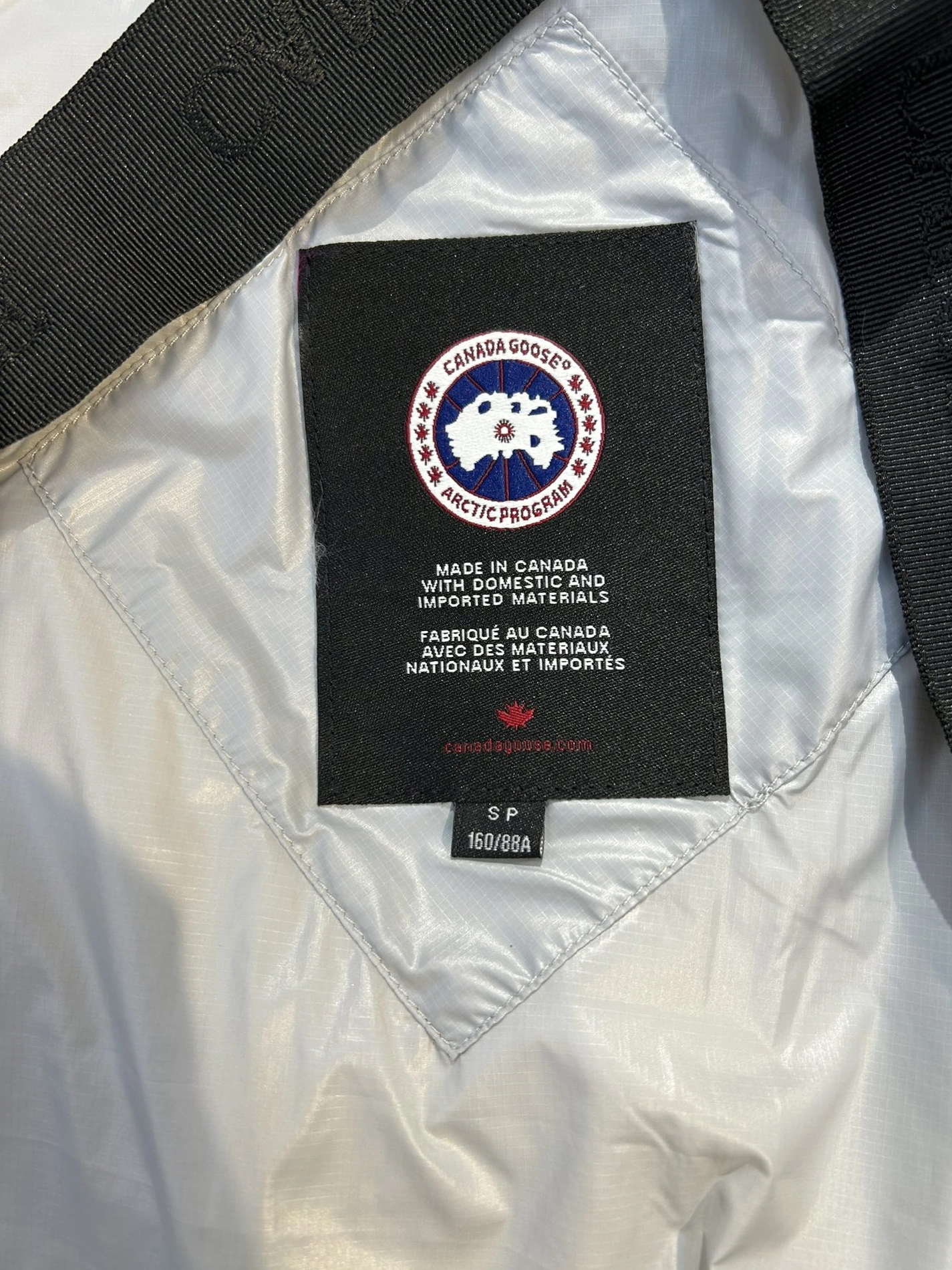 Unique 7216 Canada Goose Down Feather Coat Long Sleeved For Women