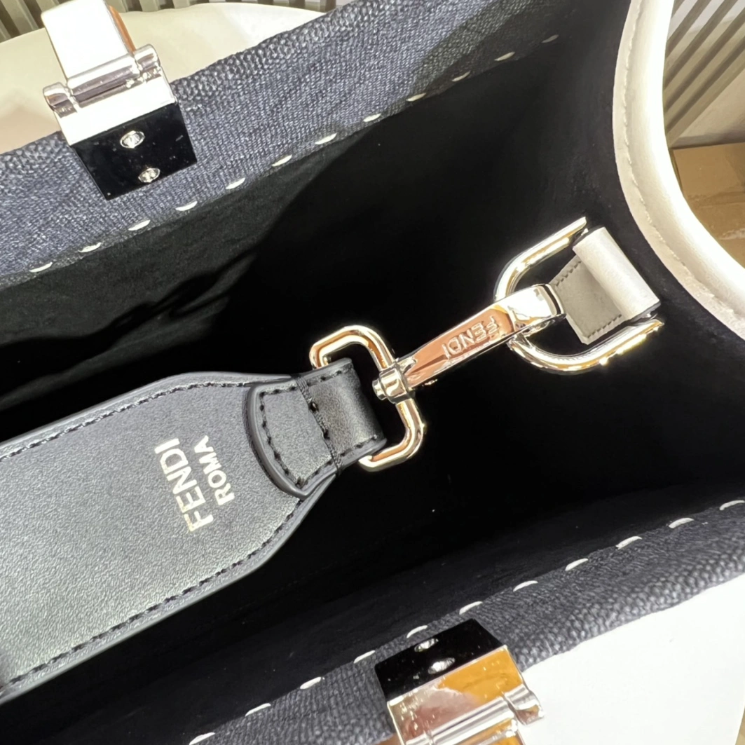 Unique 7217 Fendi AAA Quality Tote-Handbags For Women