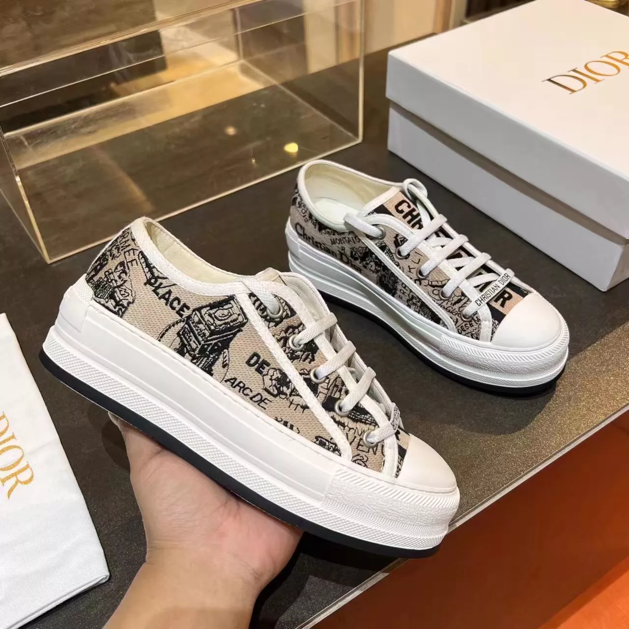 Unique 7338 Christian Dior Casual Shoes For Women