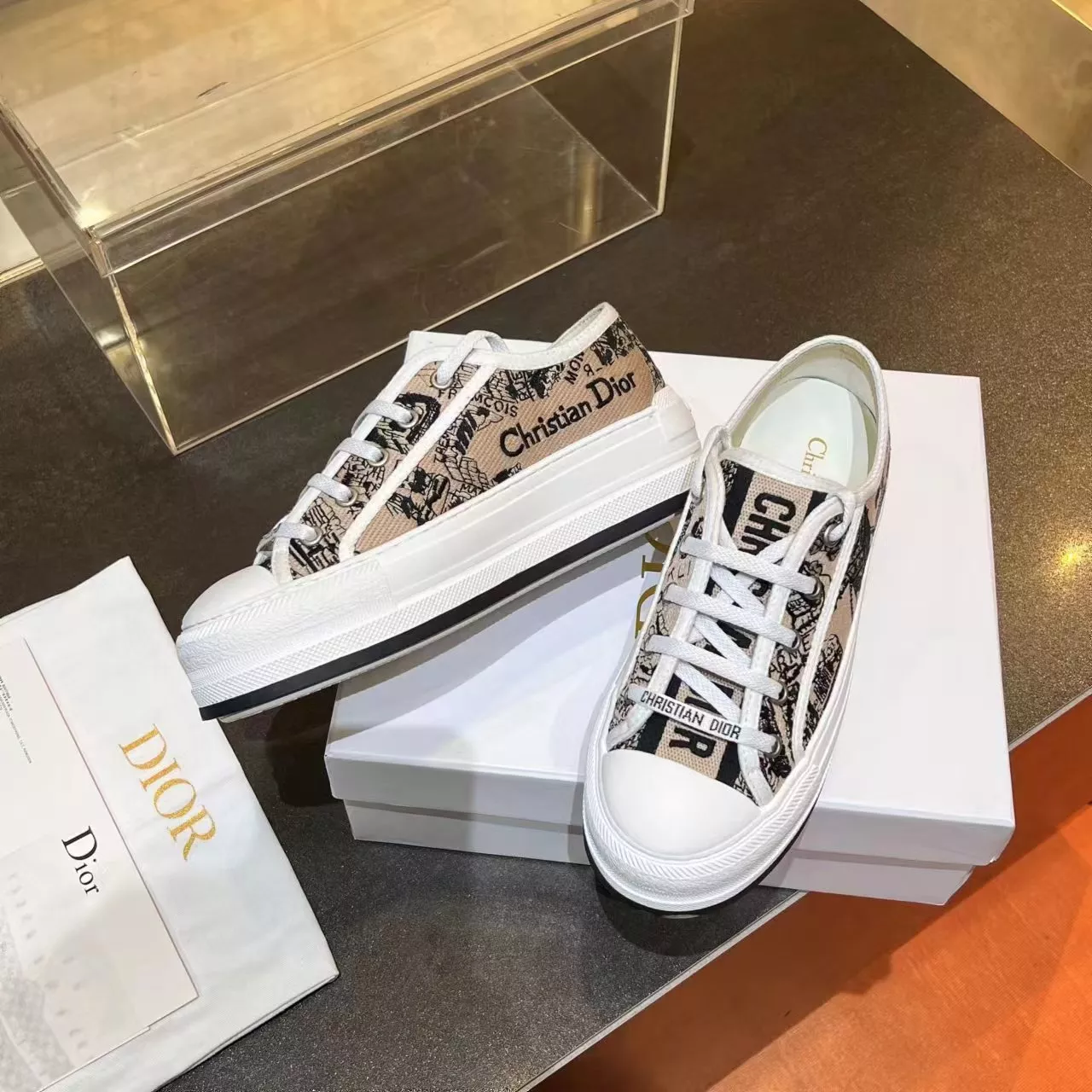 Unique 7338 Christian Dior Casual Shoes For Women