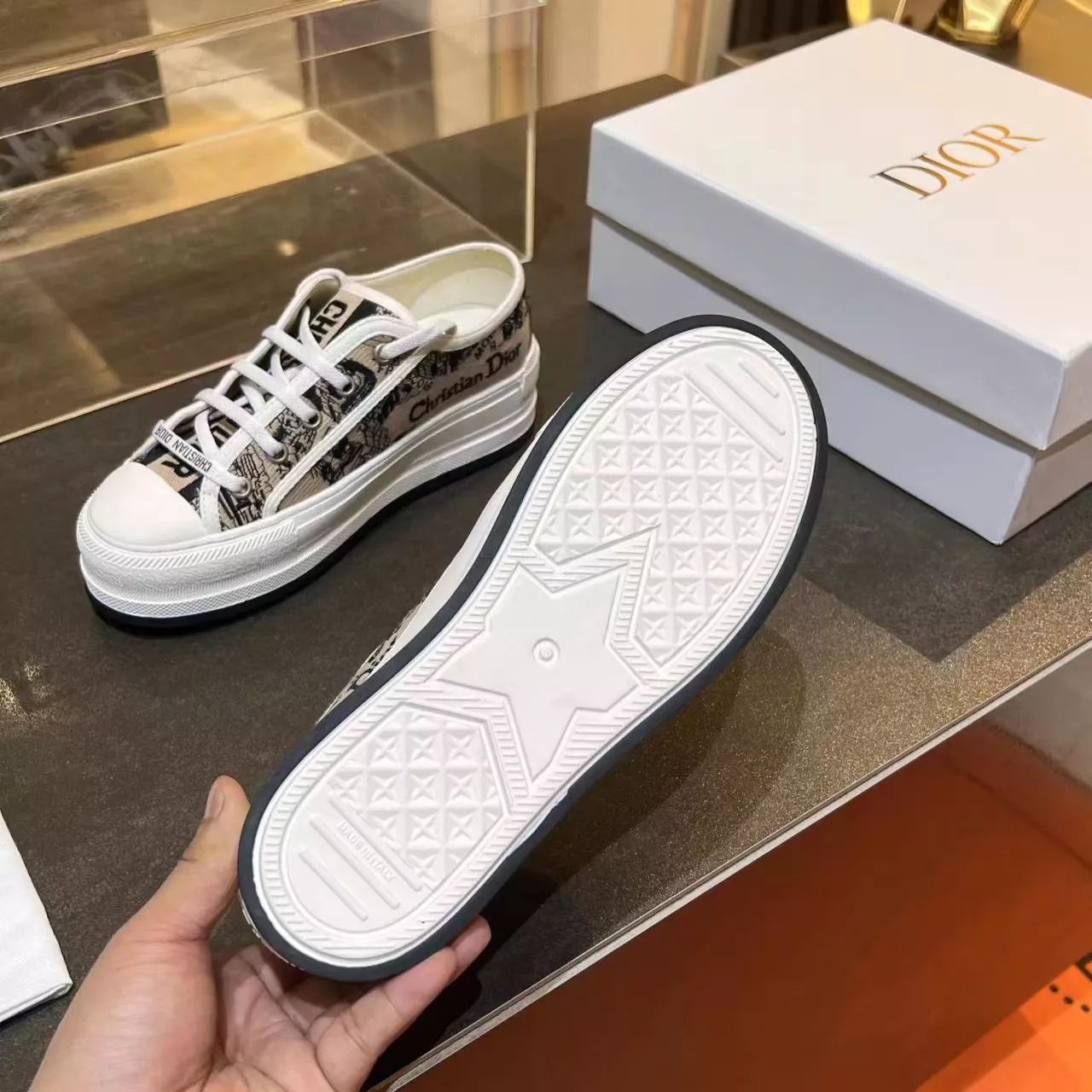 Unique 7338 Christian Dior Casual Shoes For Women
