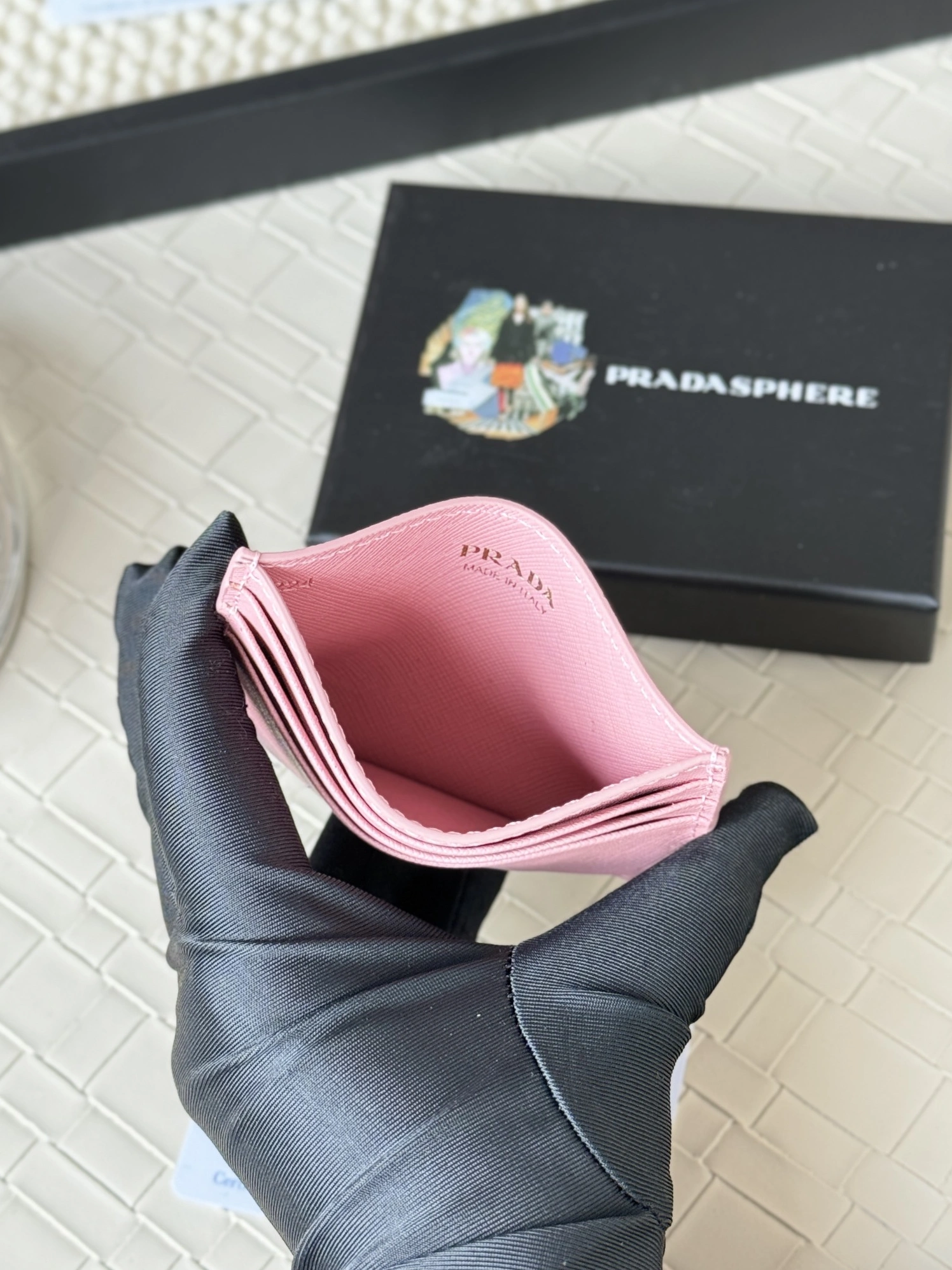 Unique 7342 Prada Card Case