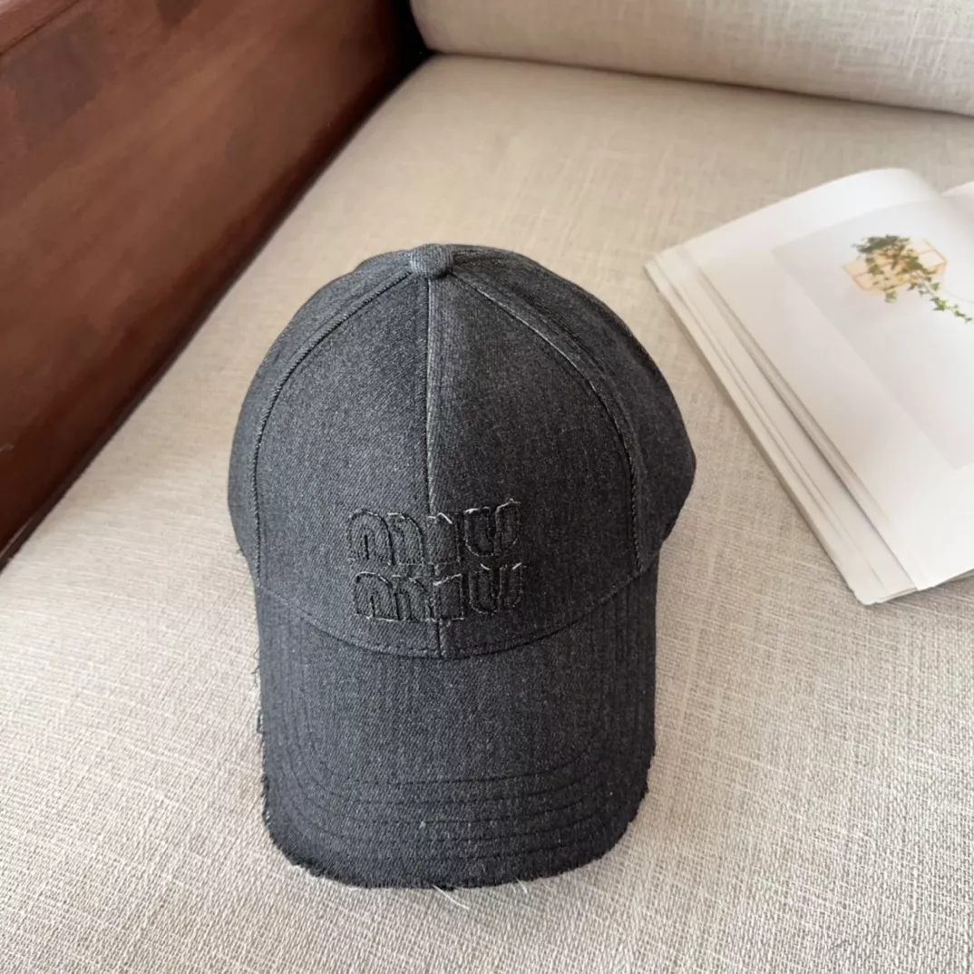 Unique 7444 MIU MIU Caps