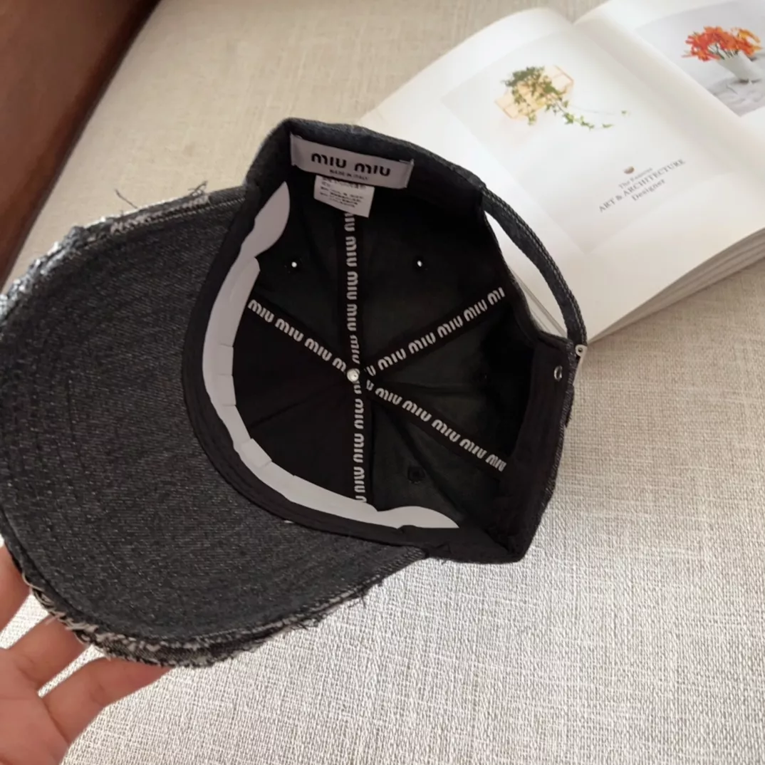Unique 7444 MIU MIU Caps